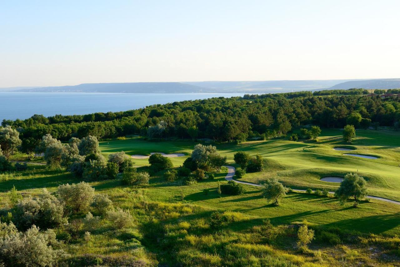 Lighthouse Golf & Spa Hotel Balchik Exterior photo Golf course in Croatia