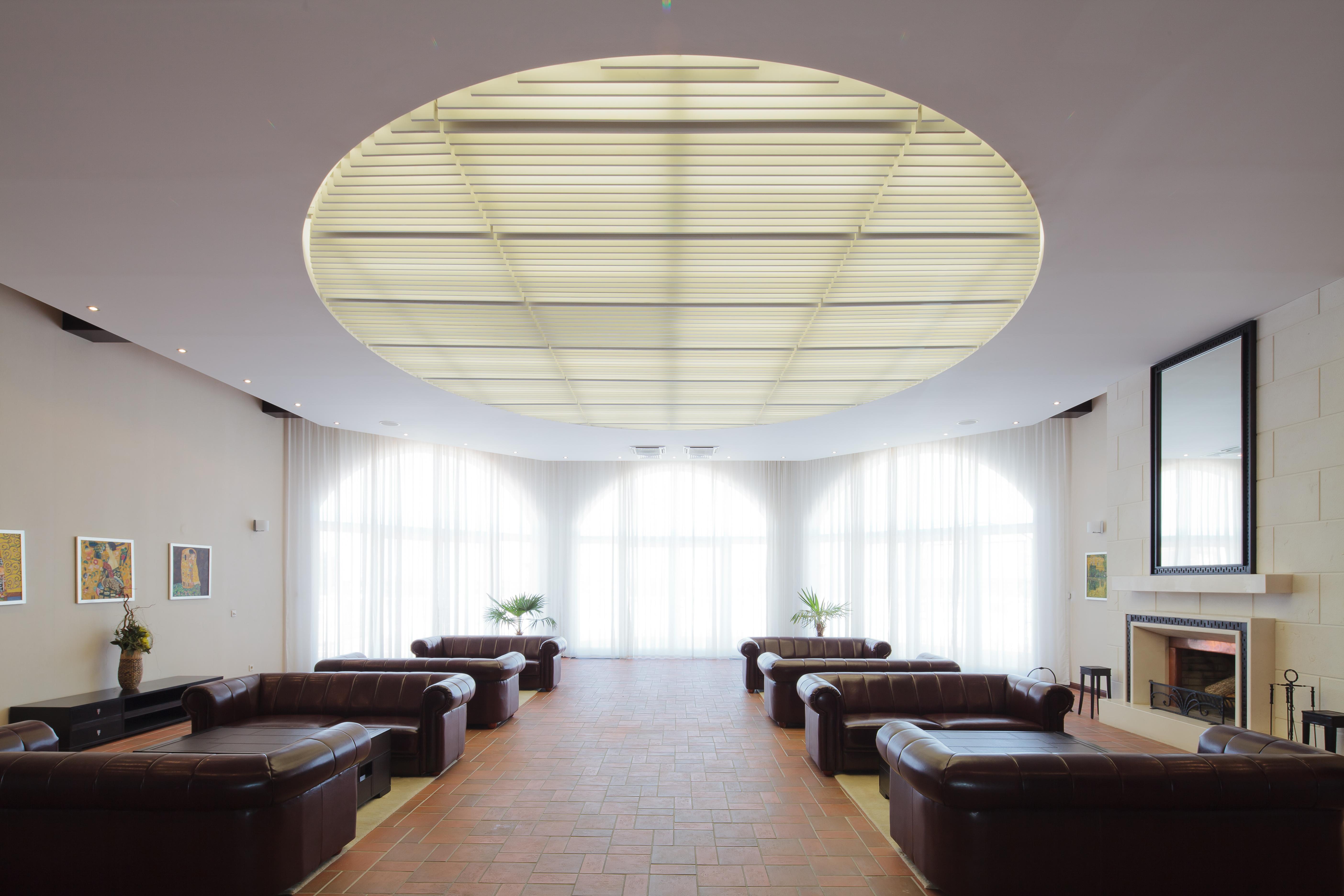 Lighthouse Golf & Spa Hotel Balchik Exterior photo A linear grille